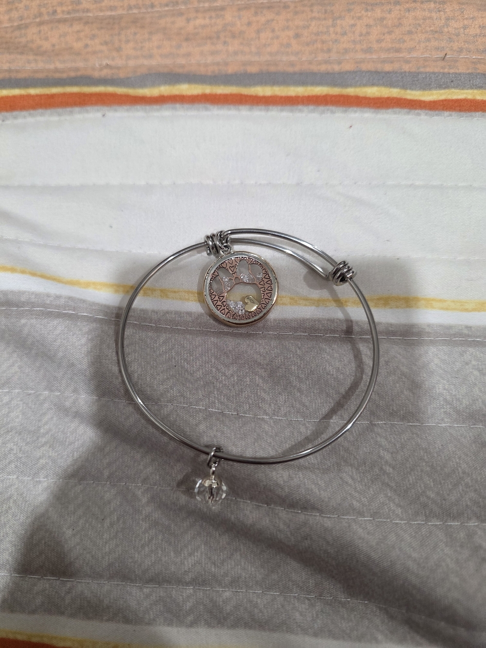 Disney LA CN Silver Tone Expandable Charm Bangle Bracelet with Clear Dangle